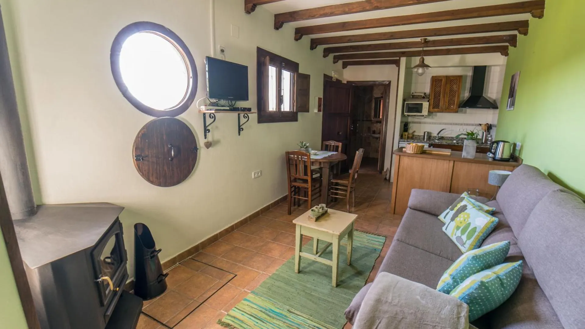 Casa El Olivo, Landhaus Mit Bergblick Durcal